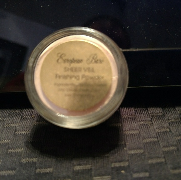European Bare Cosmetics - Picture 2 of 8